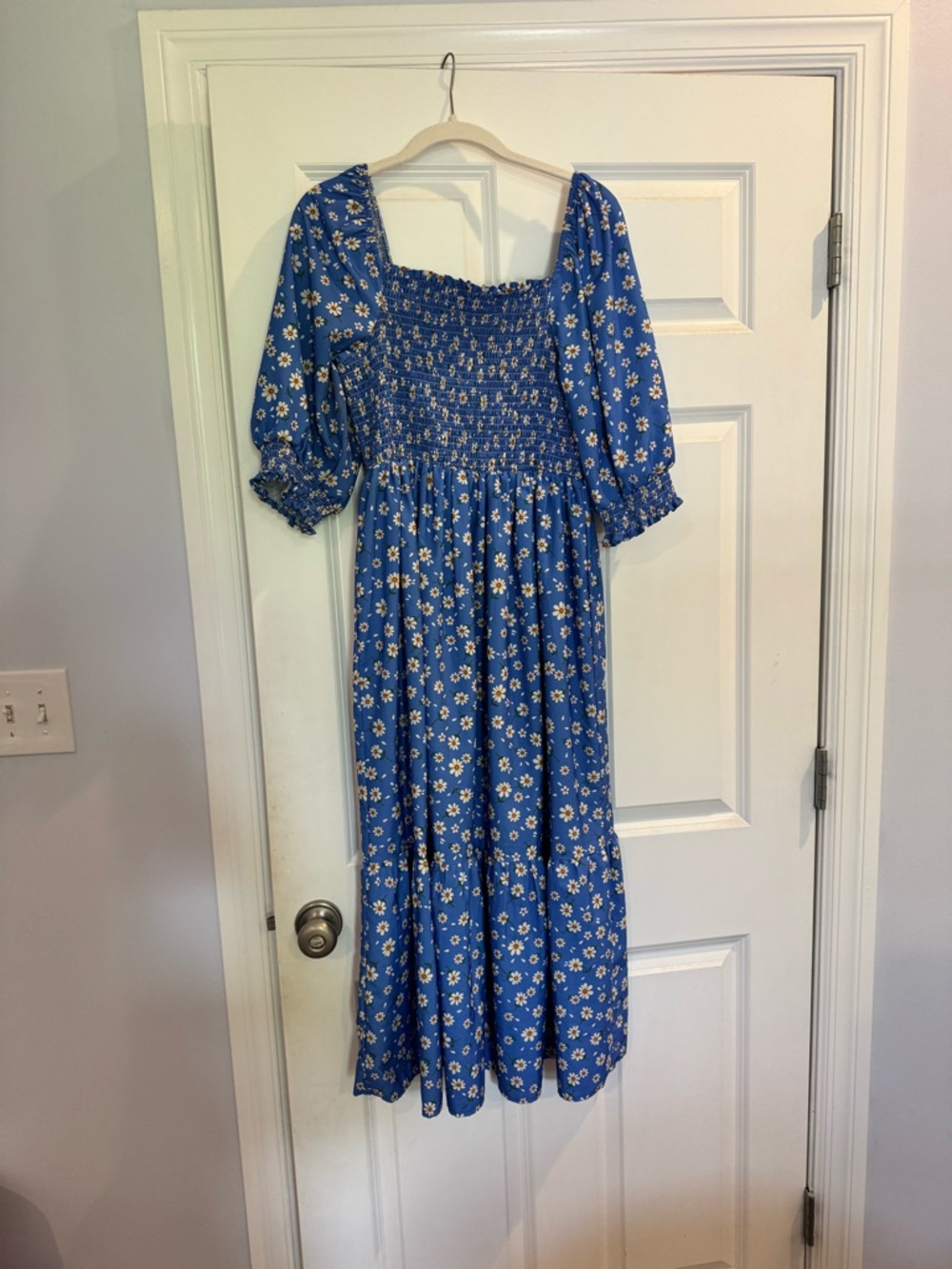 SHEIN Blue Floral Smocked Midi Dress with Puff Sleeves